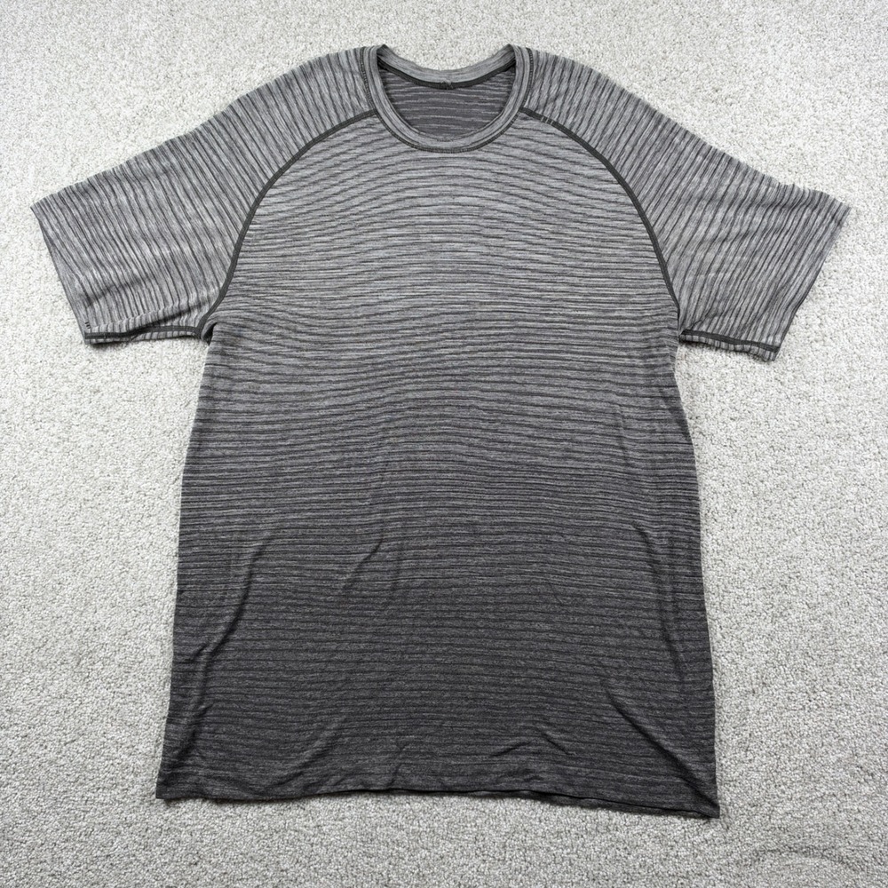 Lululemon Metal Vent Tech Shirt Mens L Grey Ombre Striped Short Sleeve Workout